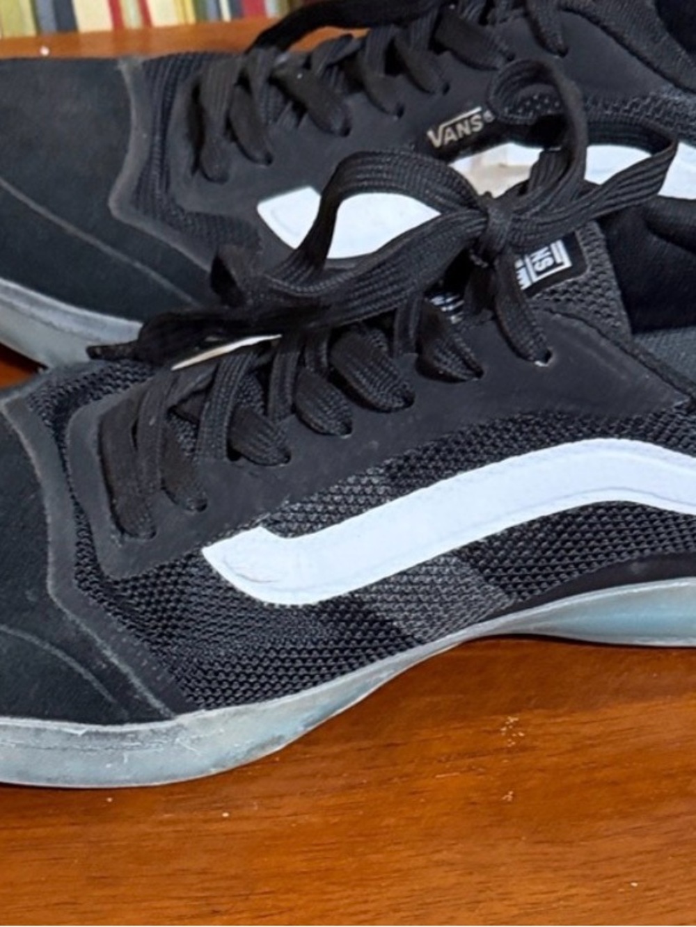 Rare Men’s Vans Men's A.V.E. Size 8 Classic Black and White Skateboarding Show - Picture 10 of 13